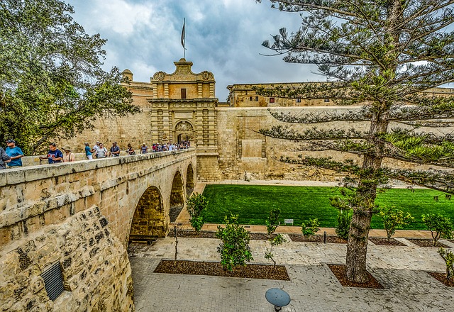 Mdina to ofortyfikowane miasto 