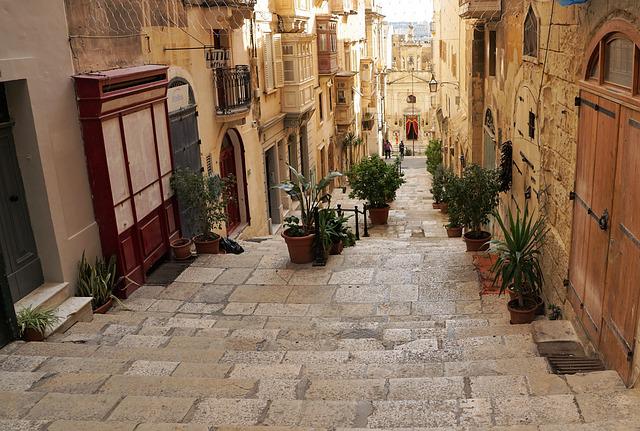 Poznaj zasady wjazdowe na teren Malty